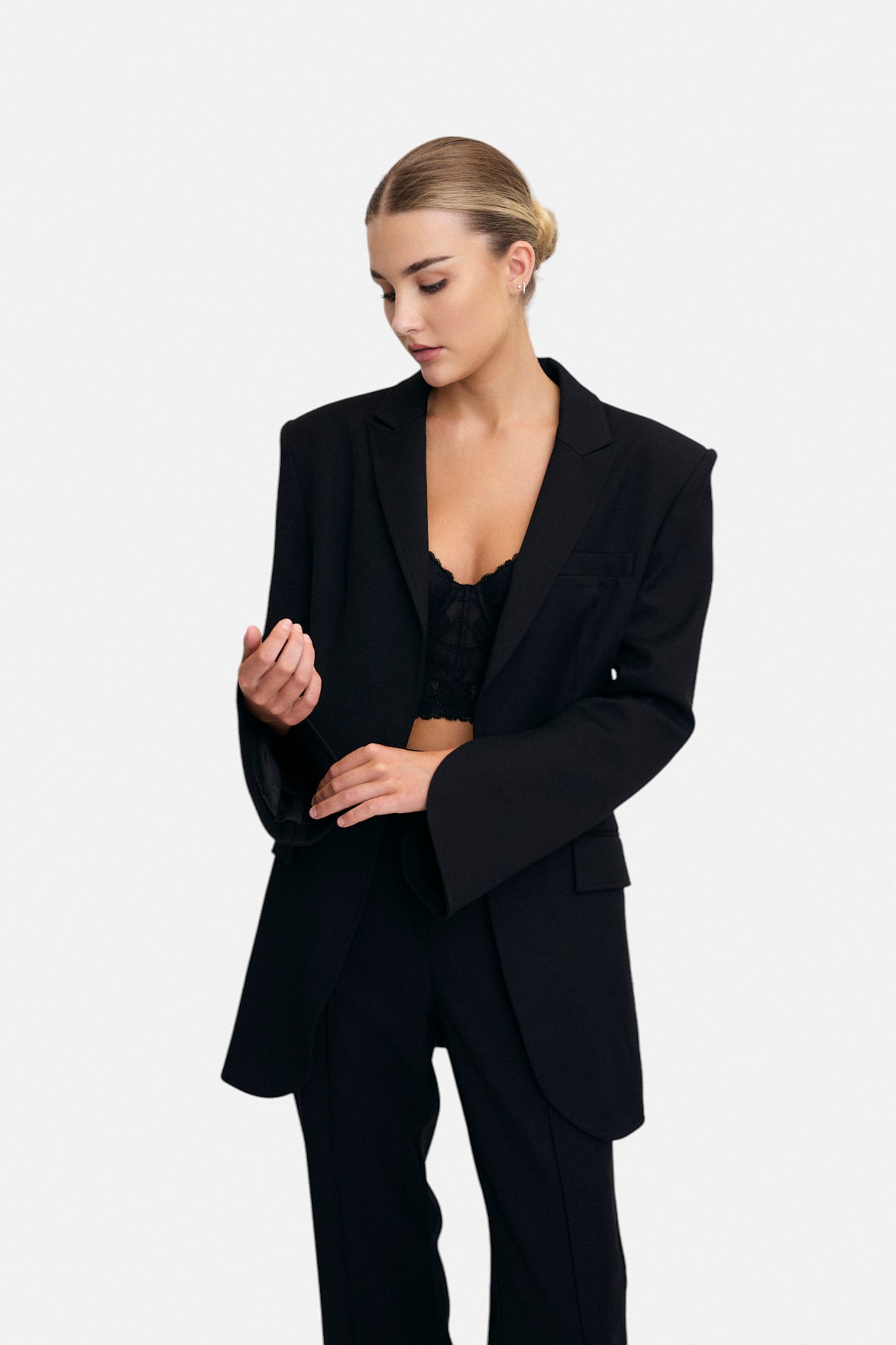 Elyse Fitted Waist Tailored Blazer